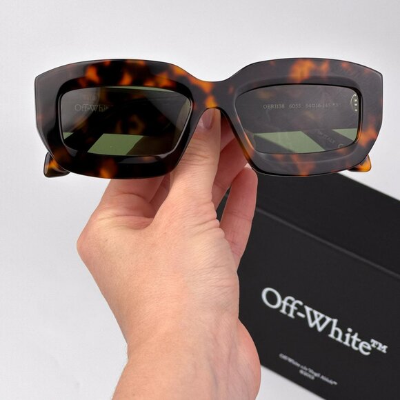 Off-White CHARLOTTE Women Sunglasses Havana Rectangle Frame Model OERI138 6055 - Picture 1 of 10